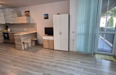 Rent of a spacious 1-room apartment with parking, Varna, Bulgaria